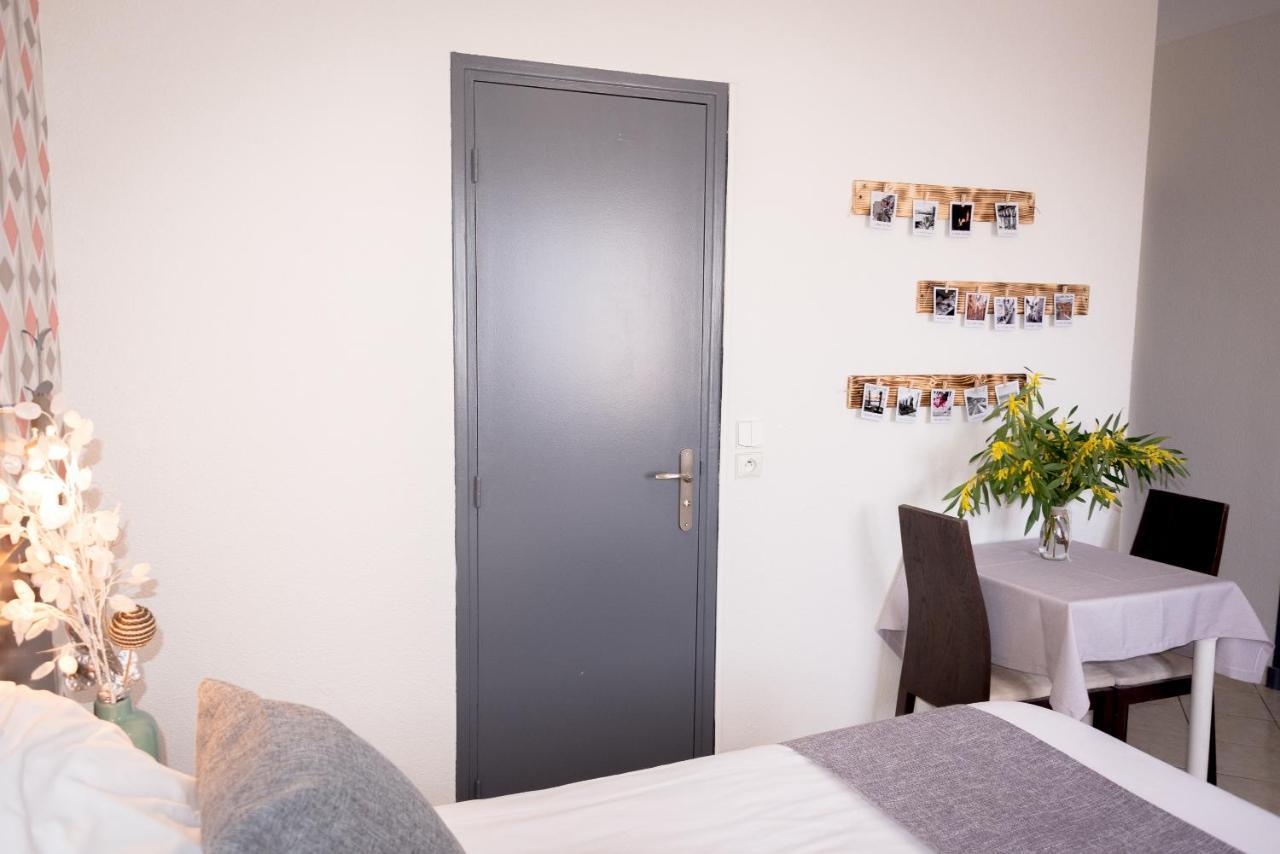 Hotel Et Appartements Reine D'Azur Roquebrune-Cap-Martin Ngoại thất bức ảnh