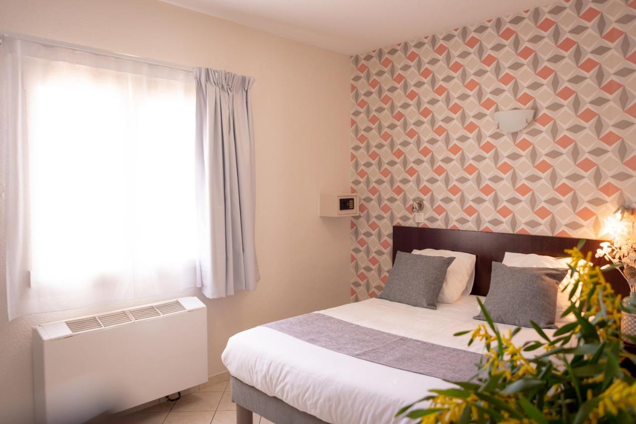Hotel Et Appartements Reine D'Azur Roquebrune-Cap-Martin Ngoại thất bức ảnh