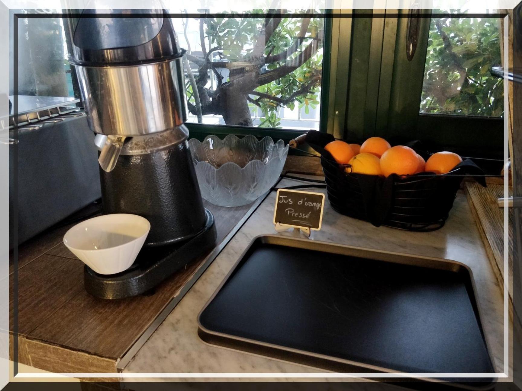 Hotel Et Appartements Reine D'Azur Roquebrune-Cap-Martin Ngoại thất bức ảnh