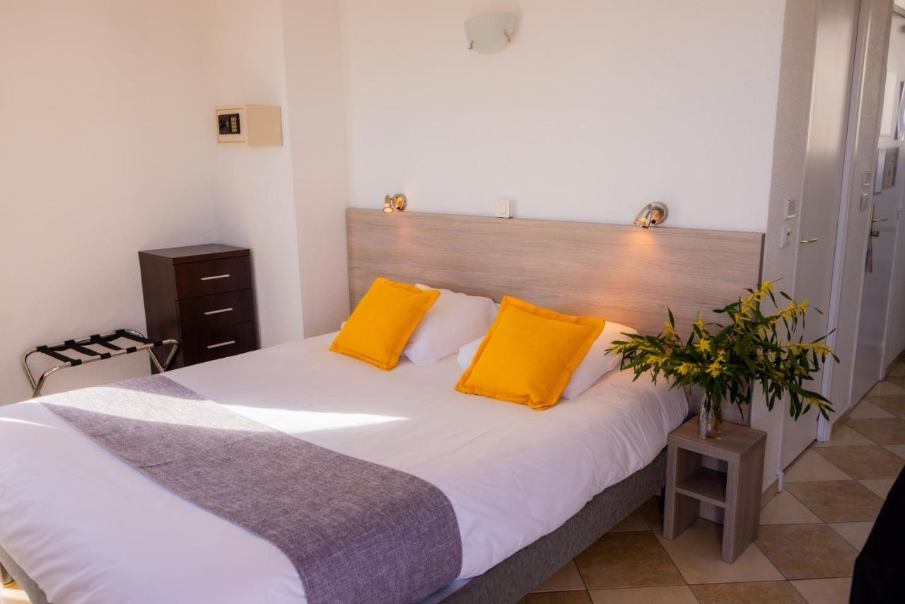 Hotel Et Appartements Reine D'Azur Roquebrune-Cap-Martin Ngoại thất bức ảnh